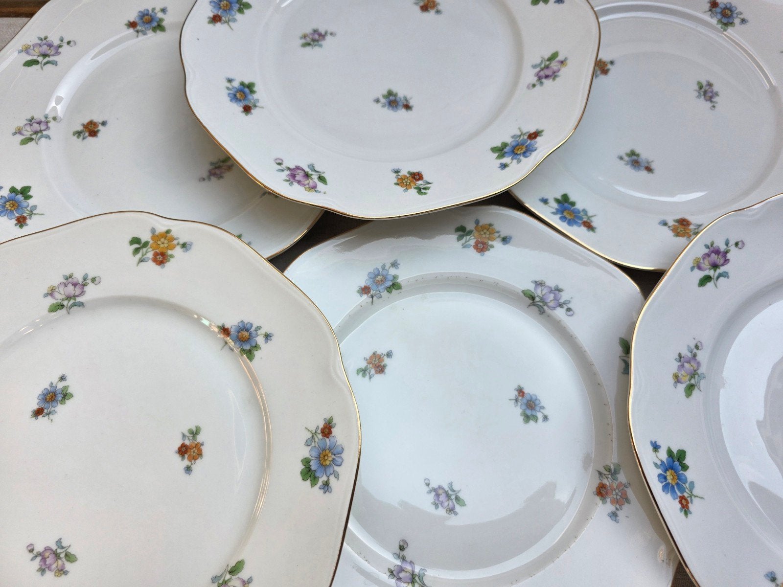 Diner bord vol met bloemetjes, Ophalen of Verzenden