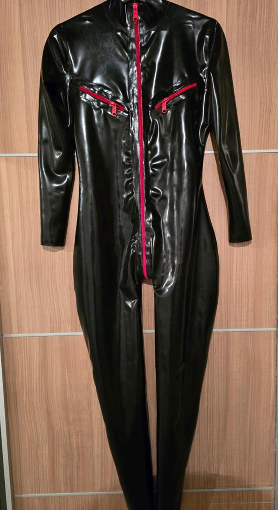 Latex Catsuit Zwart Maat S met 3-weg en Borstritsen, Kleding | Dames, Overige Dameskleding, Verzenden, Zo goed als nieuw