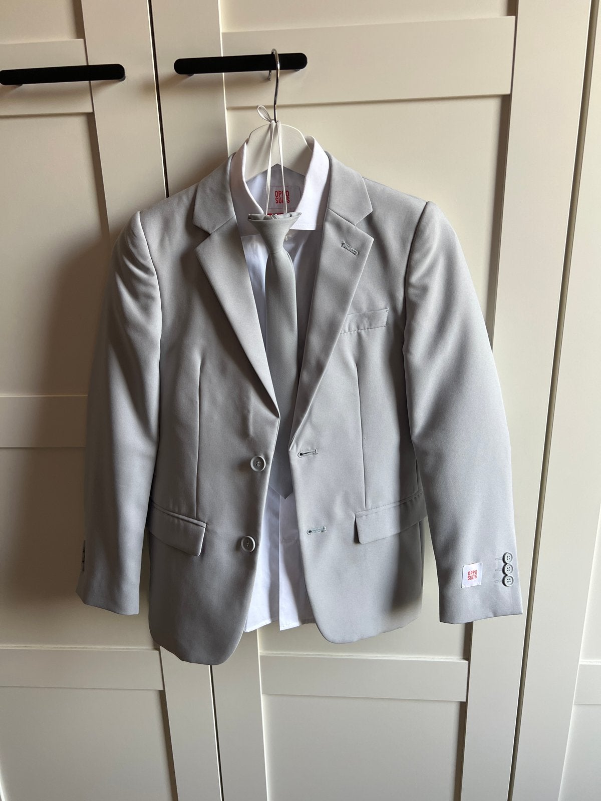 Opposuits kostuum voor jongens - Grijs - Maat 146/152, Kinderen en Baby's, Ophalen of Verzenden, Zo goed als nieuw, Jongen, Setje