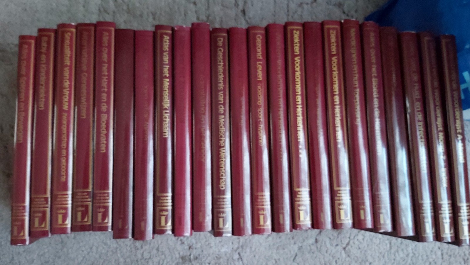 MEDISCHE SNUFJES, Boeken, Encyclopedieën, Ophalen, Medisch, Complete serie, Nieuw