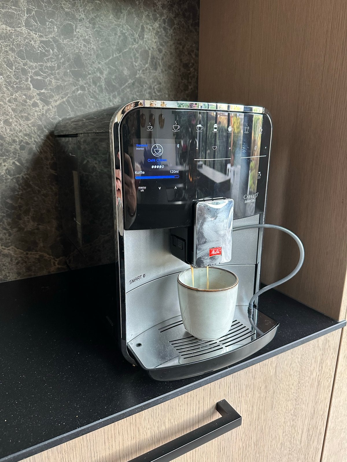 Melitta Barista T SMART F830-102 Espressoautomaat Zwart, Witgoed en Apparatuur, Koffiezetapparaten, Afneembaar waterreservoir