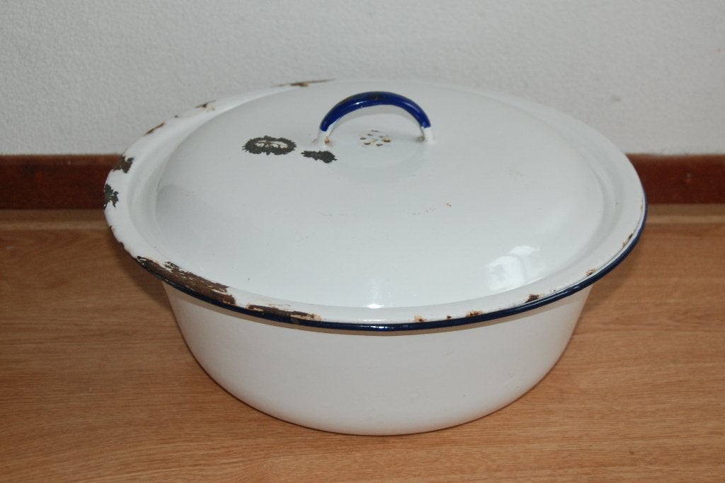 Antieke grote blauw-witte emaille pan met deksel, Verzenden