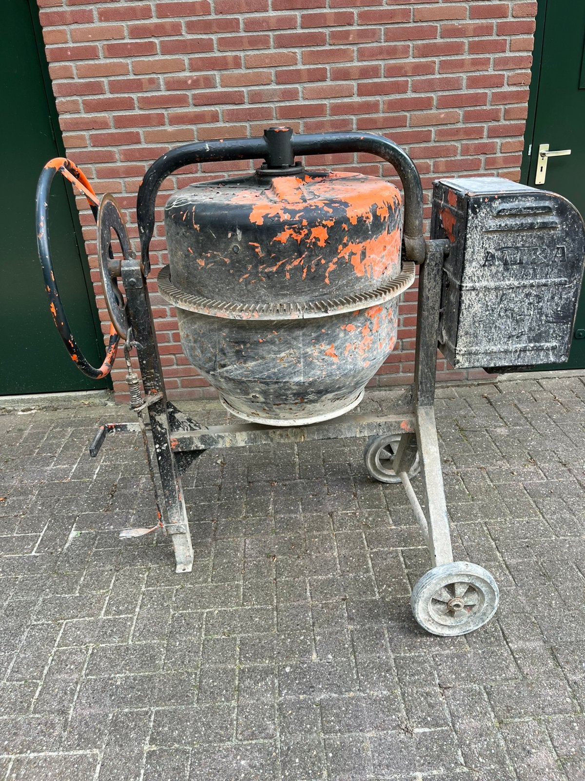 Betonmolen, Ophalen, Zo goed als nieuw