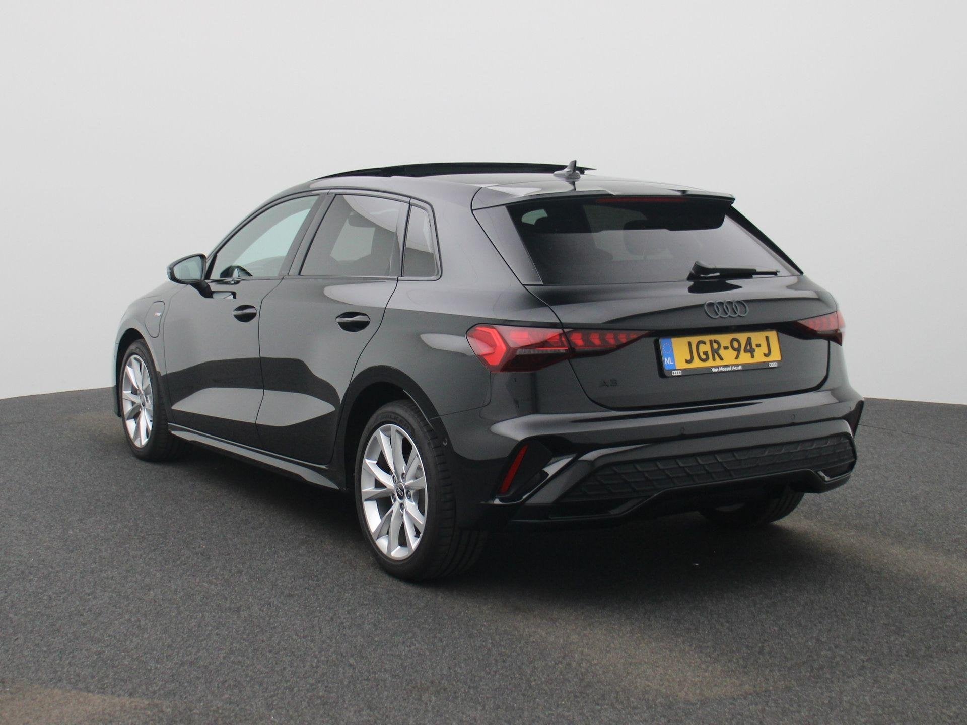 Audi A3 Sportback 40 TFSI e S edition 204 PK| Orgineel Neder, Auto's, 12 maanden, 1498 cc, 4 cilinders, 150 min