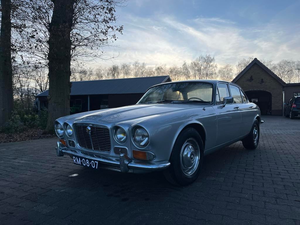 Jaguar XJ,  serie 1,  1972 , 4,2 liter motor, Particulier, 1260 kg, 1639 kg, Sedan