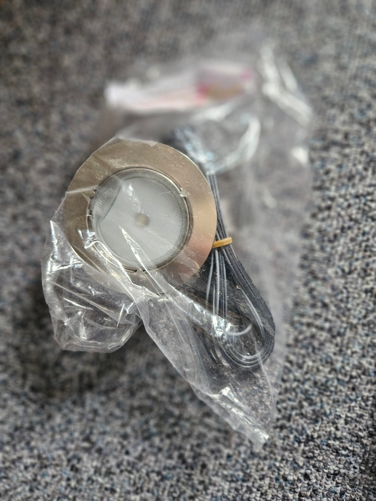 4 Spotjes met aan/uit knoppen en 3 transformators, Huis en Inrichting, Lampen | Spots, Zo goed als nieuw, Plafondspot of Wandspot