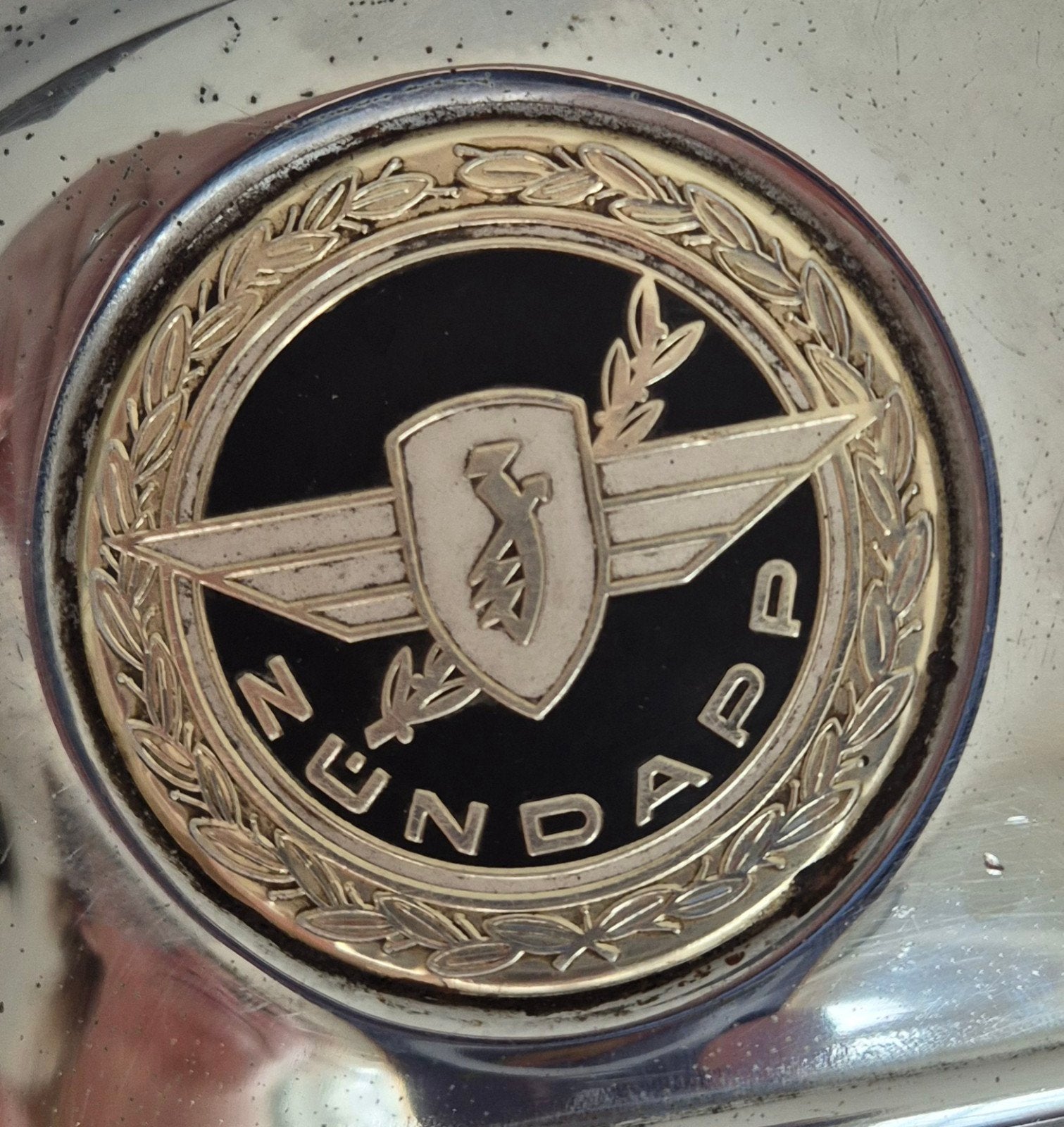 Zundapp Embleem gezocht, Ophalen of Verzenden