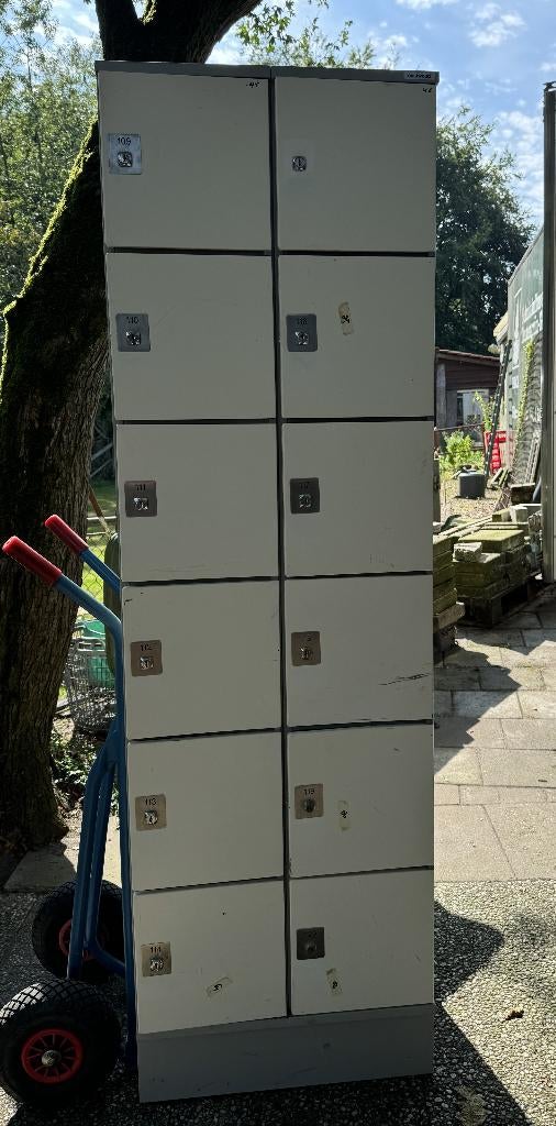 Lockers 12-vaks, Ophalen of Verzenden, Gebruikt