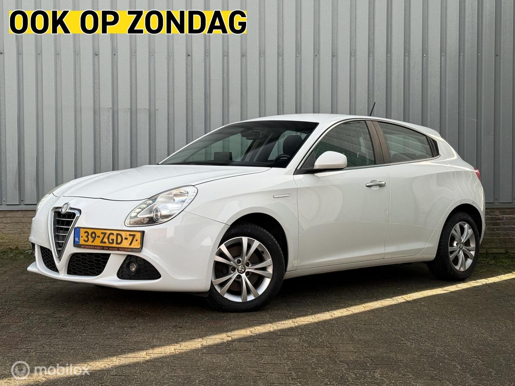 Alfa Romeo Giulietta 1.4 T | Climate | DNA | Navi, Voorwielaandrijving, Euro 5, Stof, Zwart