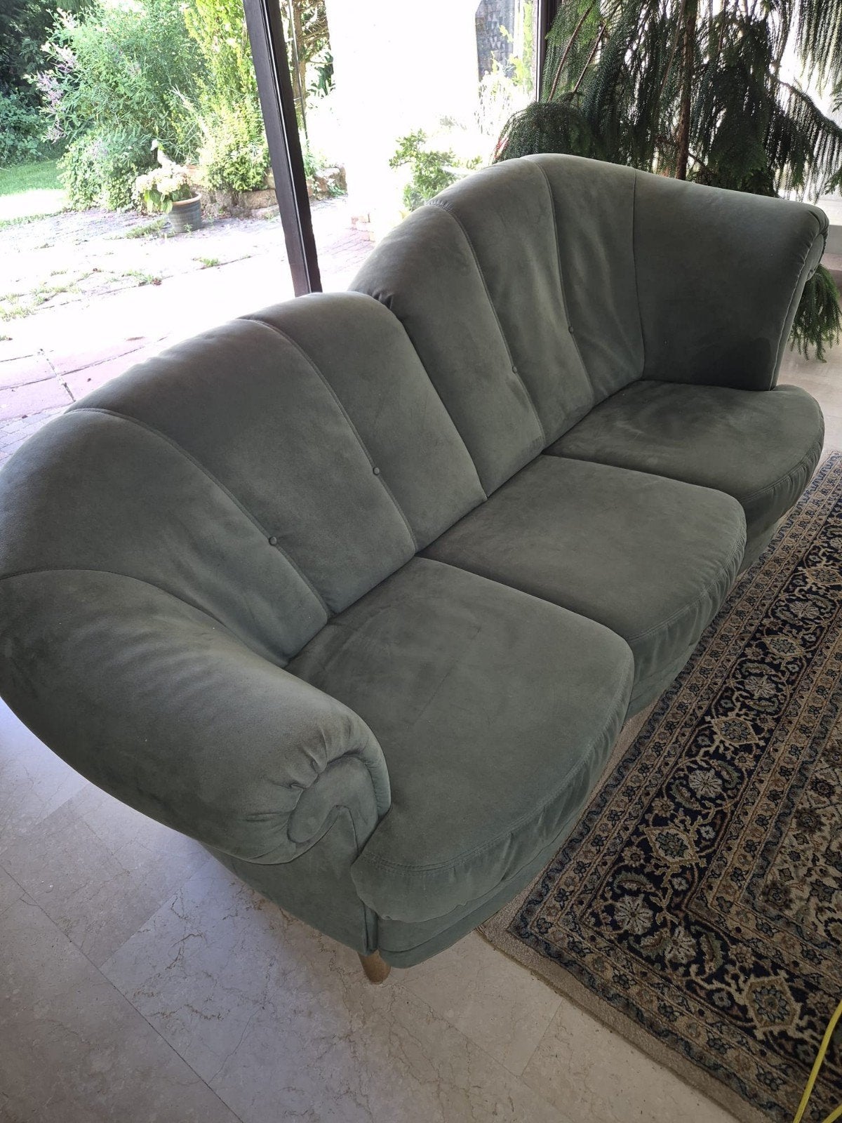 Groene suède bank met 2 fauteuils, Ophalen, Gebruikt, Driepersoons, 75 tot 100 cm