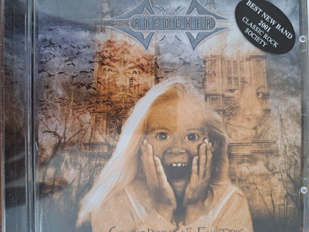 Ricochet – Cathedral of Emotions (2002) – Gesigneerd CD, Ophalen of Verzenden, Gebruikt, Poprock