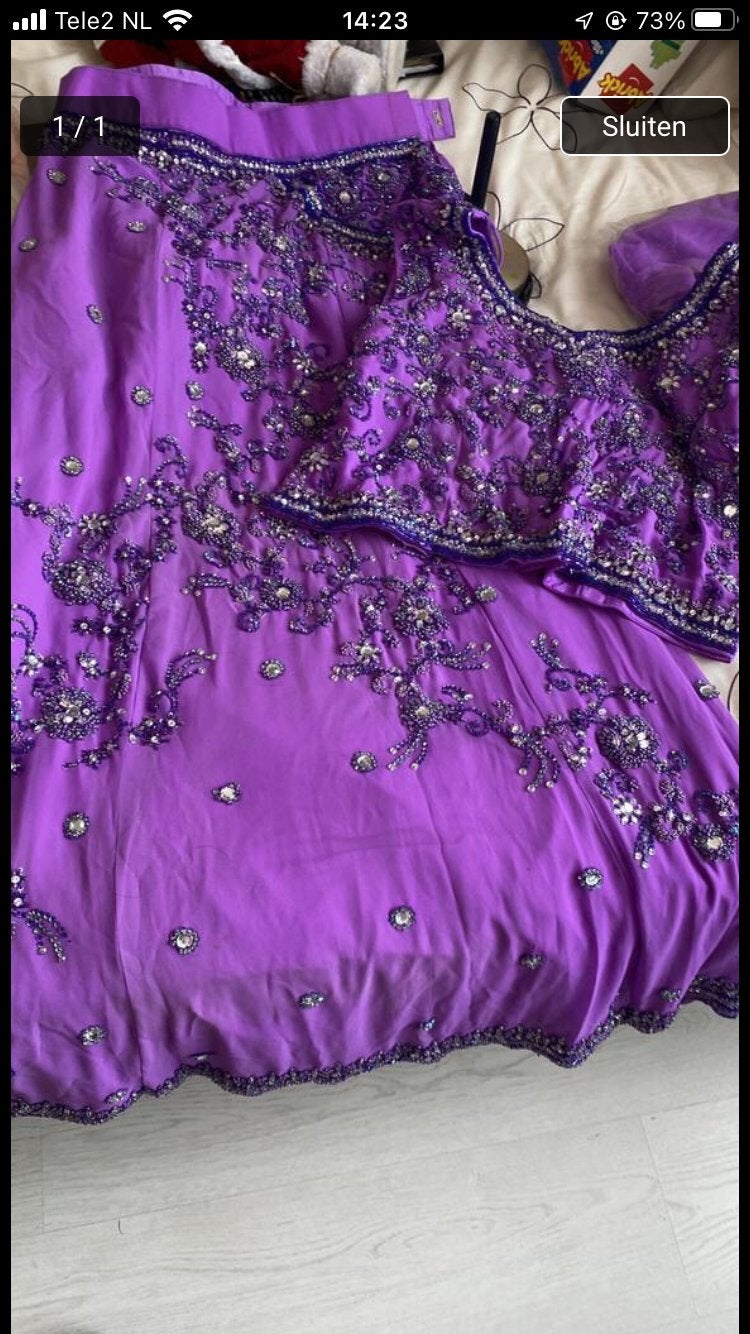 Nieuwe Bollywood Lehenga - Paars met Borduurwerk, Ophalen of Verzenden, Nieuw