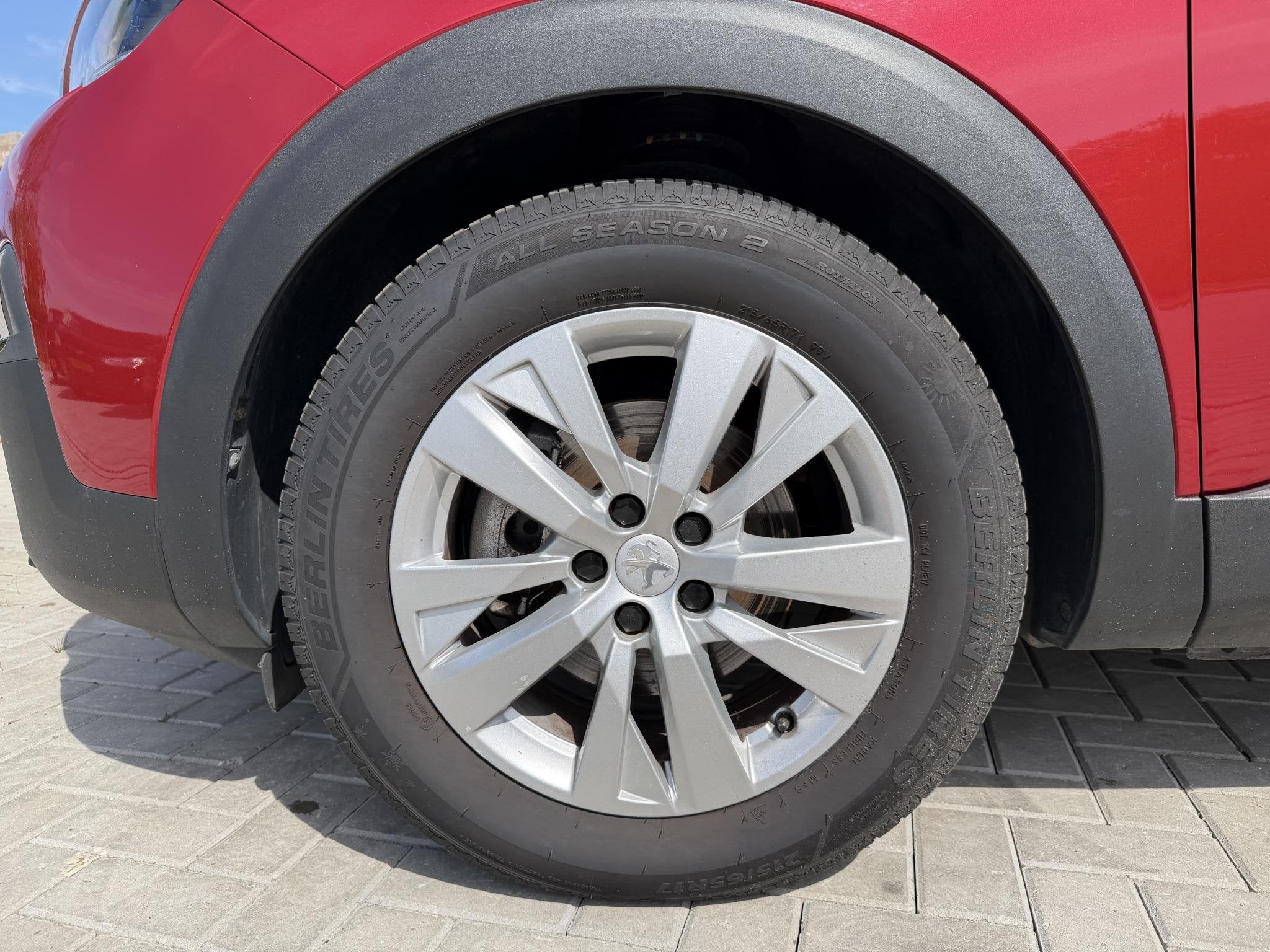 Peugeot 3008 1.2 PureTech Allure Stoel verwarming l trekhaak, Auto's, Voorwielaandrijving, Gebruikt, 1199 cc, Leder en Stof