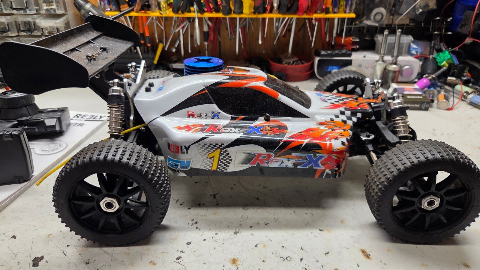 te koop mooie reely rex, Gebruikt, Auto offroad, Ophalen of Verzenden, Schaal 1:8