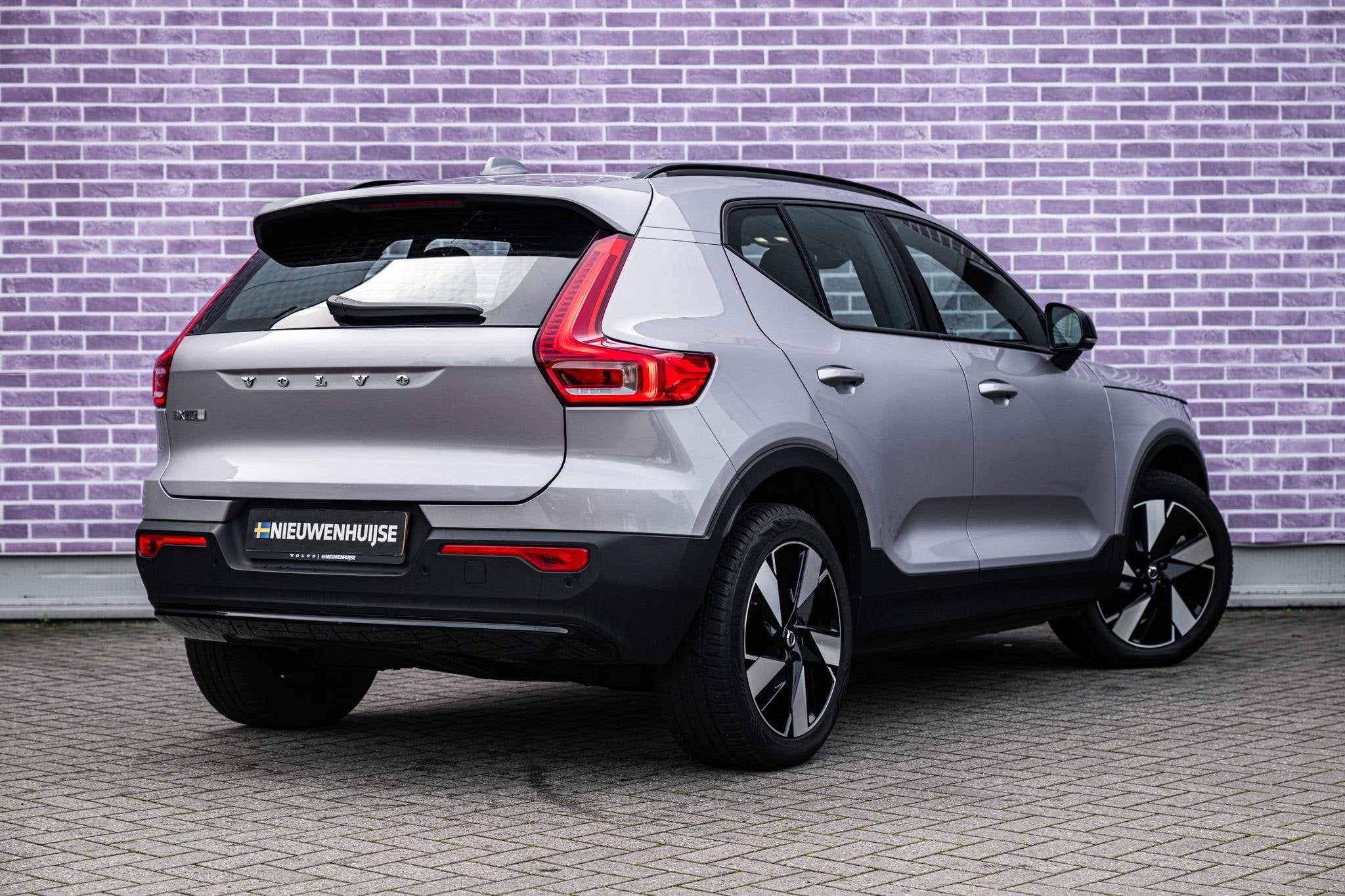 Volvo EX40 Single Motor Extended Range Plus 82 kWh | Trekhaa, Auto's, Automaat, 12 maanden, Gebruikt, 82 kWh