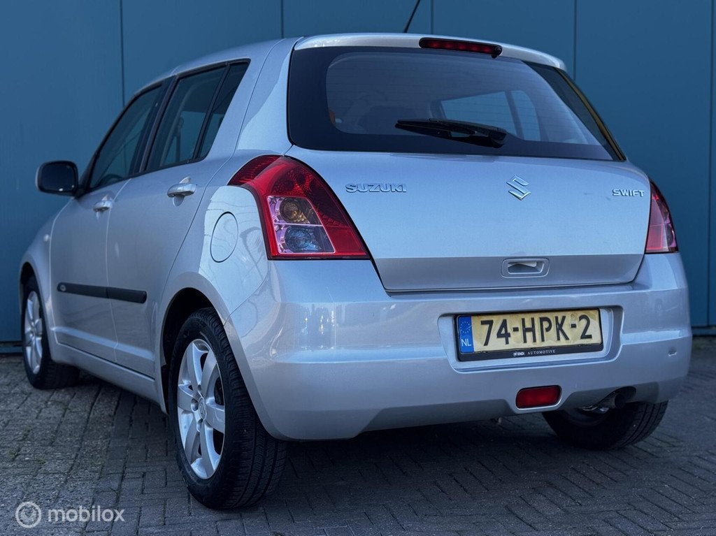 Suzuki Swift 1.3 Shogun 5Drs Airco Nwe Koppeling APK 23-04-2, Voorwielaandrijving, 400 kg, Swift, Origineel Nederlands