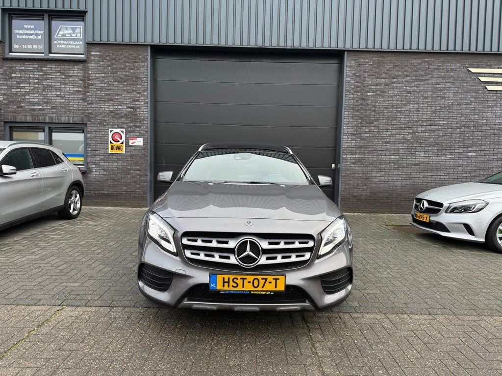 Mercedes-Benz GLA 250 Premium Plus | 1E EIGENAAR | 12MND GAR, Auto's, Mercedes-Benz, 730 kg, Gebruikt, 4 cilinders, Leder en Stof