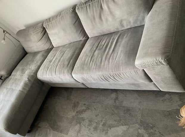 Grijze hoekbank met relaxfunctie en verstelbare hoofdsteun, Ophalen, 250 tot 300 cm, Gebruikt, 125 tot 150 cm