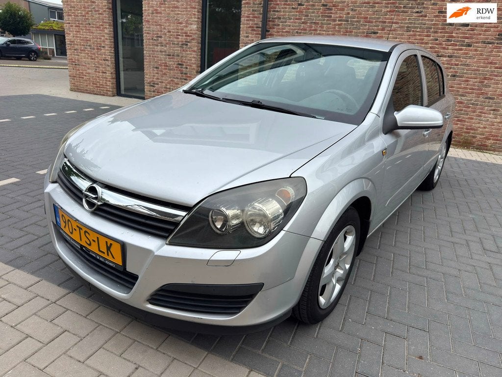 Opel Astra 1.6 Edition, Voorwielaandrijving, 15 km/l, Gebruikt, 4 cilinders