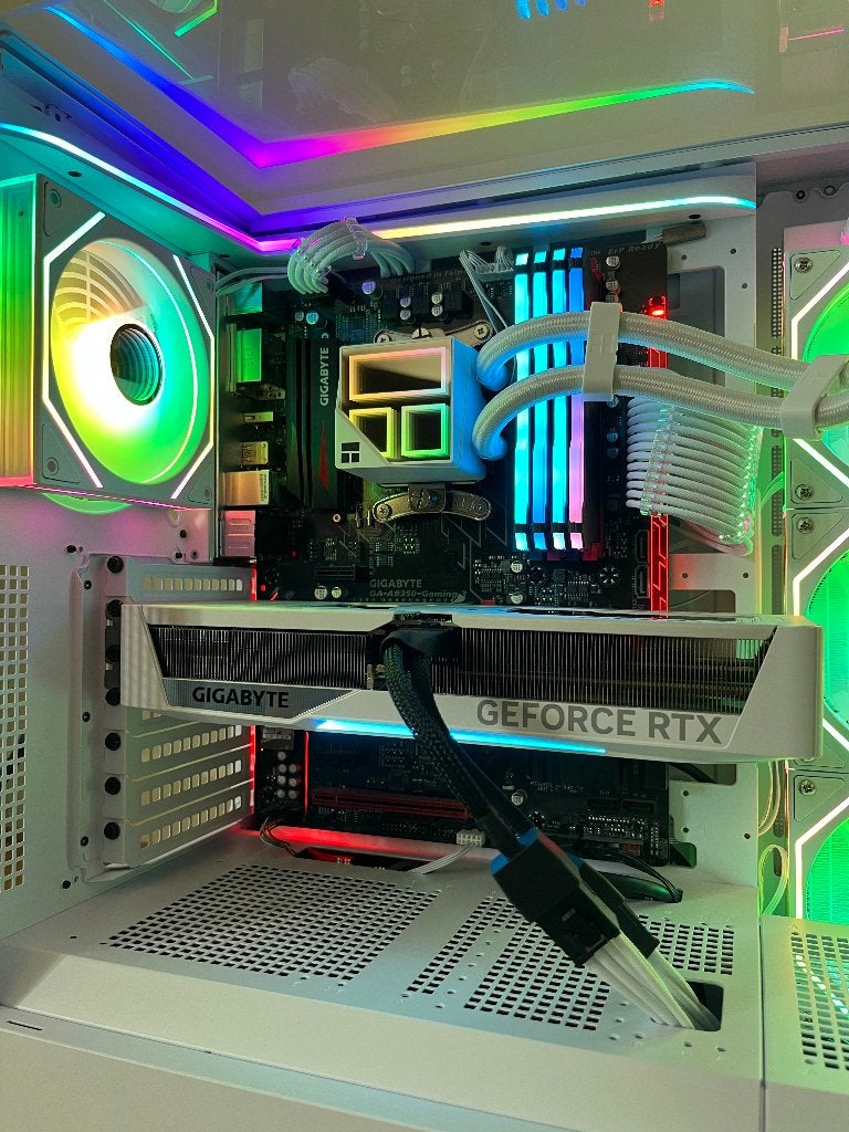 Garantie! ~ Game pc Ryzen 7, RTX 5070, 32GB RAM, 1TB SSD, 32 GB, Zelf gebouwde pc, Virtual Reality, Ophalen of Verzenden