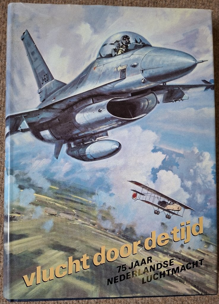 Boek Vlucht door de tijd - 75 jaar Nederlandse Luchtmacht, A.P. de Jong, Niet van toepassing, Ophalen of Verzenden, Zo goed als nieuw