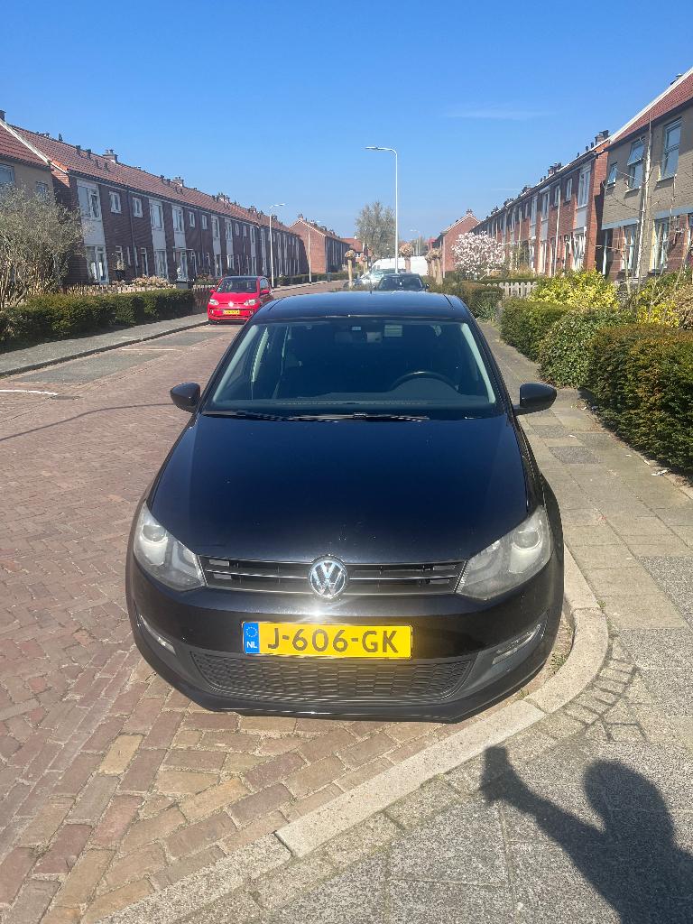 Volkswagen Polo 1.2 TSI 77KW 2011 Zwart, Auto's, 40 €/maand, Zwart, Zwart, 988 kg