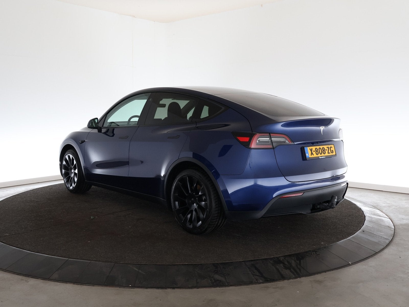 Foto 3 van Tesla Model Y RWD 58 kWh | Trekhaak | 20'' | Leder | 12 maan