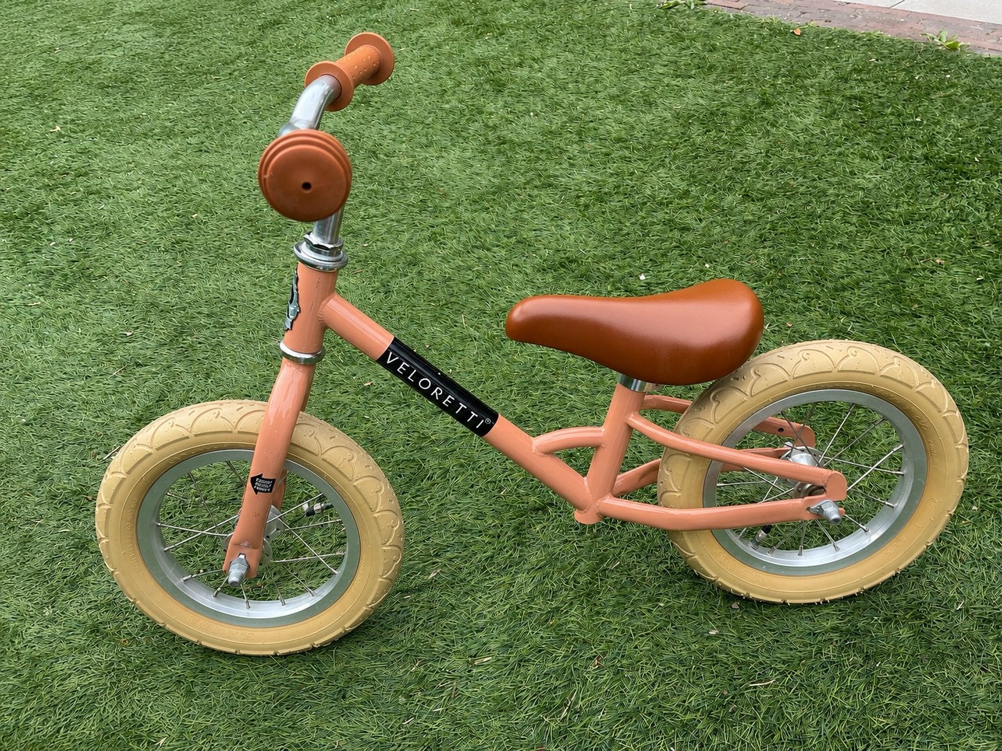 Veloretti loopfiets in zeer goede staat, Fietsen en Brommers, Fietsen | Kinderfietsjes, Ophalen, Zo goed als nieuw, Velgrem, Minder dan 16 inch