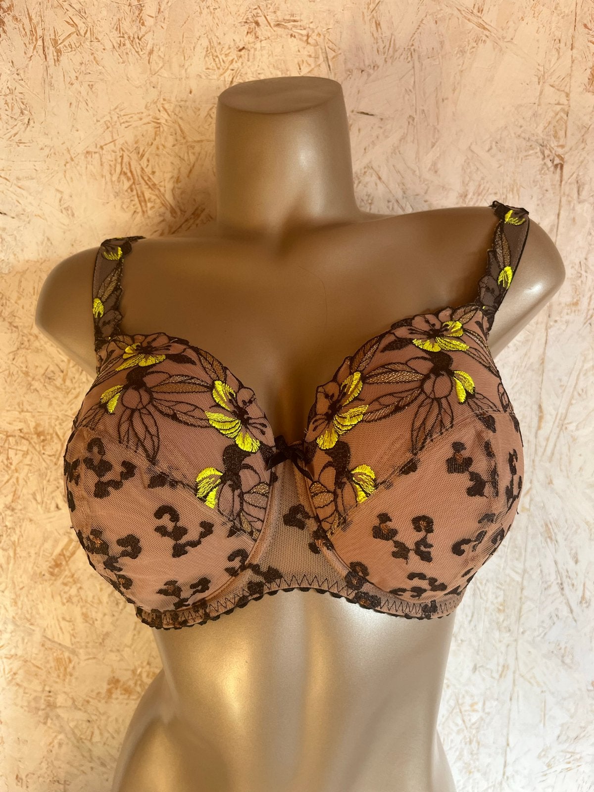 Nieuwe Prima Donna Manali BH Wild Bloom beugel/voorvorm 85F, Kleding | Dames, Ophalen of Verzenden, Meerkleurig, BH