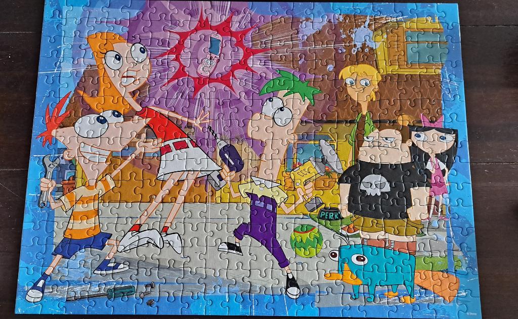 Disney puzzel Phineas and Ferb (300 stukjes), Ophalen of Verzenden, Minder dan 500 stukjes, Zo goed als nieuw