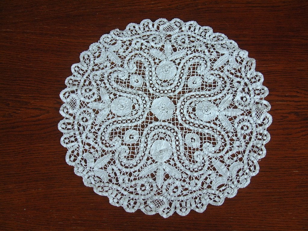 prachtig oud rond kleedje doorsnee 40 cm nr.30, Antiek en Kunst, Ophalen of Verzenden