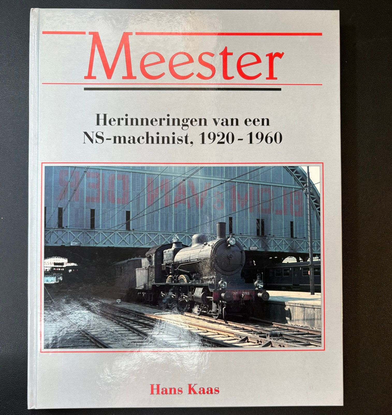 Meester - herinneringen van een NS-machinist (1997), Verzamelen, Ophalen of Verzenden, Zo goed als nieuw, Trein, Boek of Tijdschrift