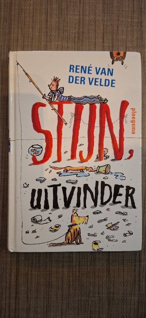 Stijn Uitvinder - René van der Velde (Kinderboek), Boeken, René van der Velde, Ophalen of Verzenden, Zo goed als nieuw, Fictie