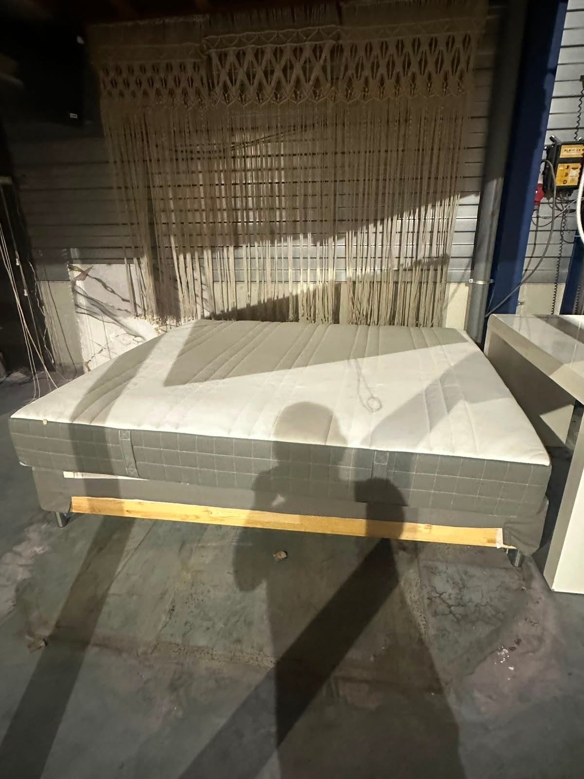 Comfortabel tweepersoonsbed met matras, Ophalen, Gebruikt, Tweepersoons, 180 cm