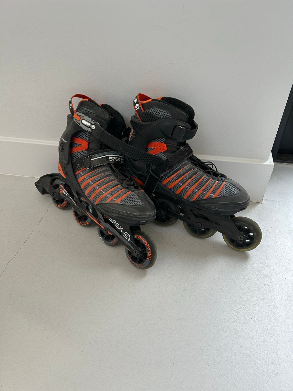 Spex Inline Skates - Maat 42 - Zwart/Oranje, Ophalen, Gebruikt, Inline skates 4 wielen, Overige merken