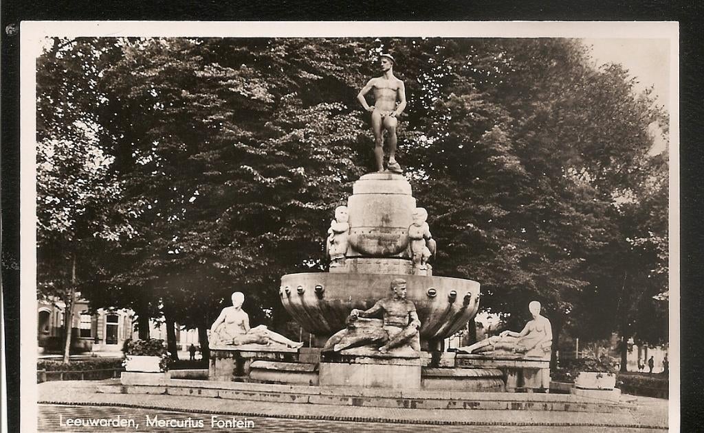 Leeuwarden , Mercurius Fontein, Ophalen of Verzenden, 1960 tot 1980, Gelopen, Friesland