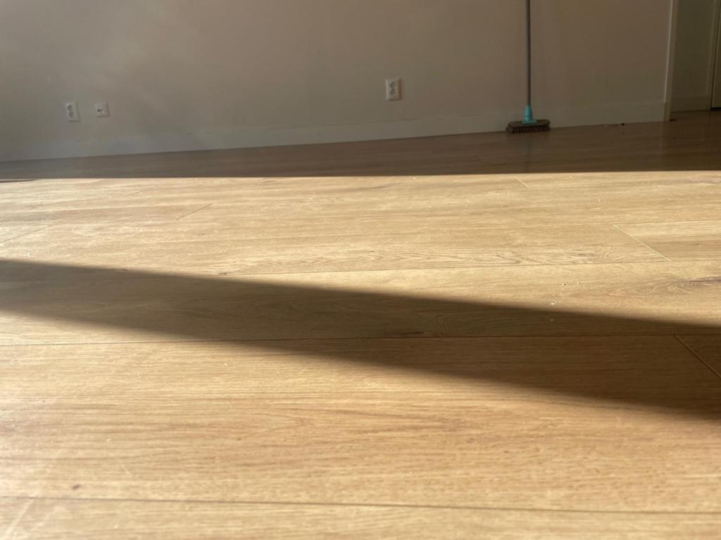 Gratis laminaat licht eiken +/-40 m3, Ophalen, Gebruikt, 25 tot 50 m², Laminaat