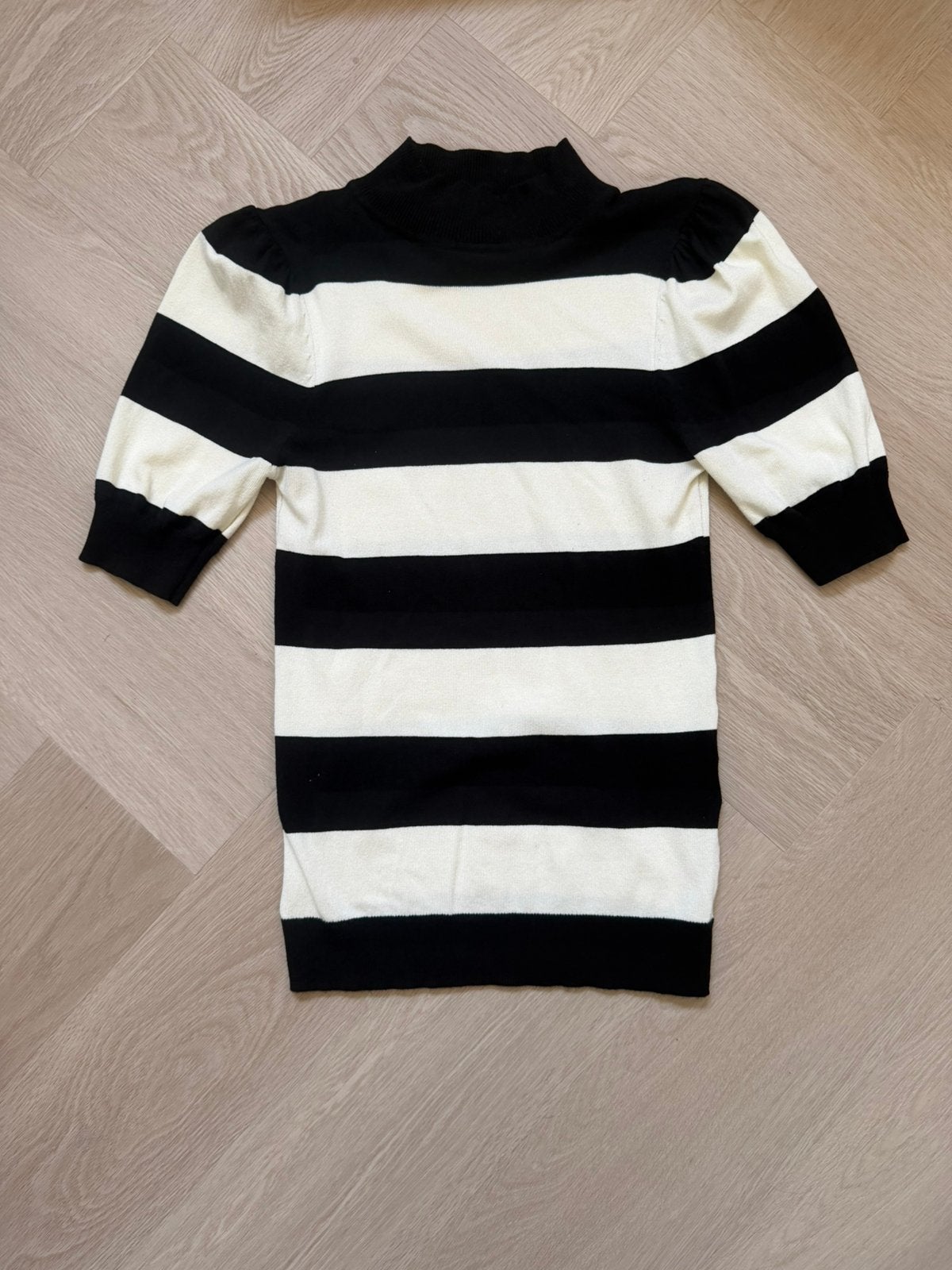 Shirt, Ophalen of Verzenden, Zo goed als nieuw, Maat 36 (S), Korte mouw