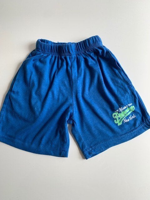 Korte broek maat 104 zgan (A63), Kinderen en Baby's, Kinderkleding | Maat 104, Broek, Ophalen of Verzenden, Zo goed als nieuw