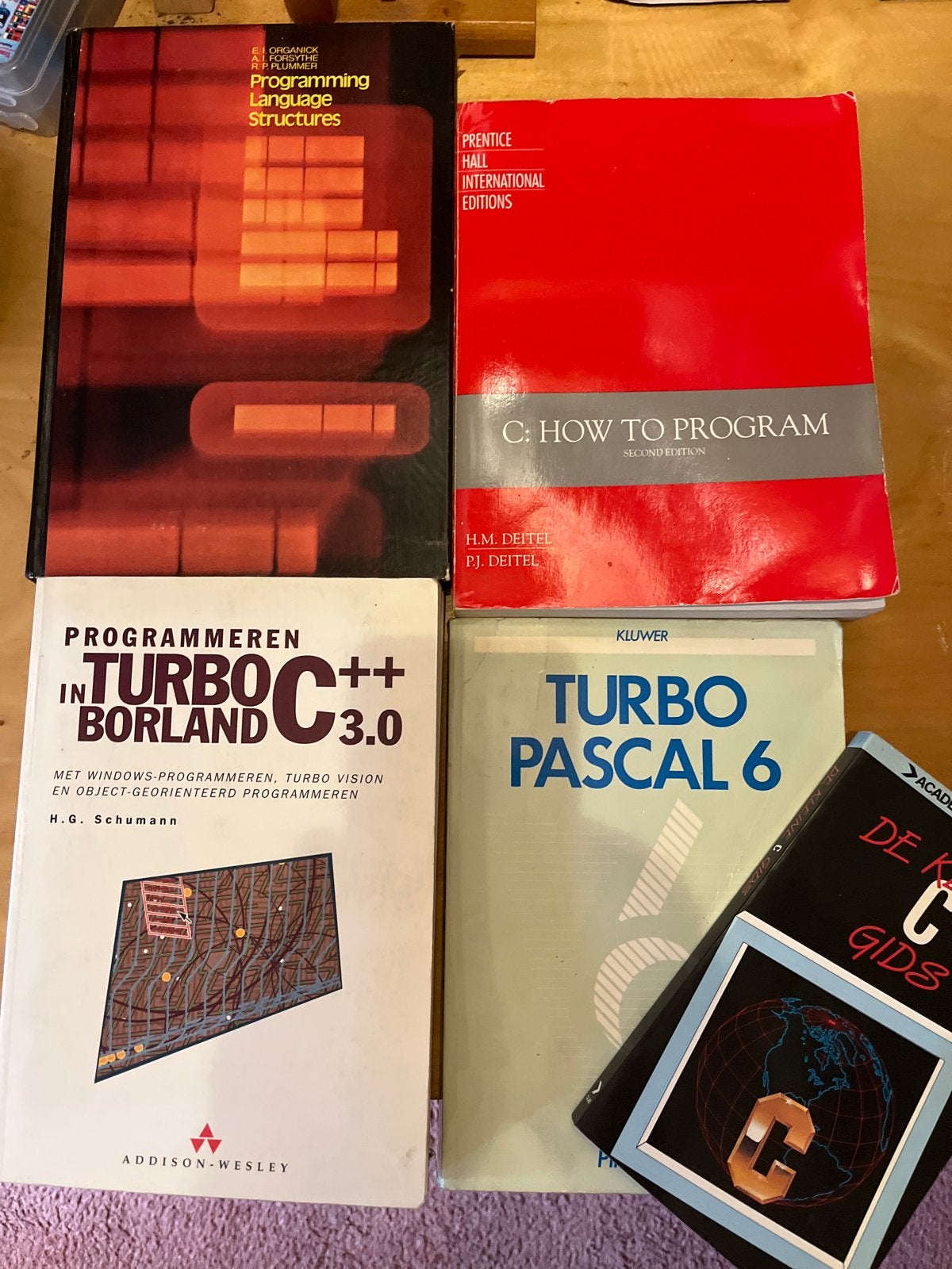 Verzameling programmeerboeken (C, C++, Pascal), Boeken, Verzenden, Gelezen, Programmeertaal of Theorie