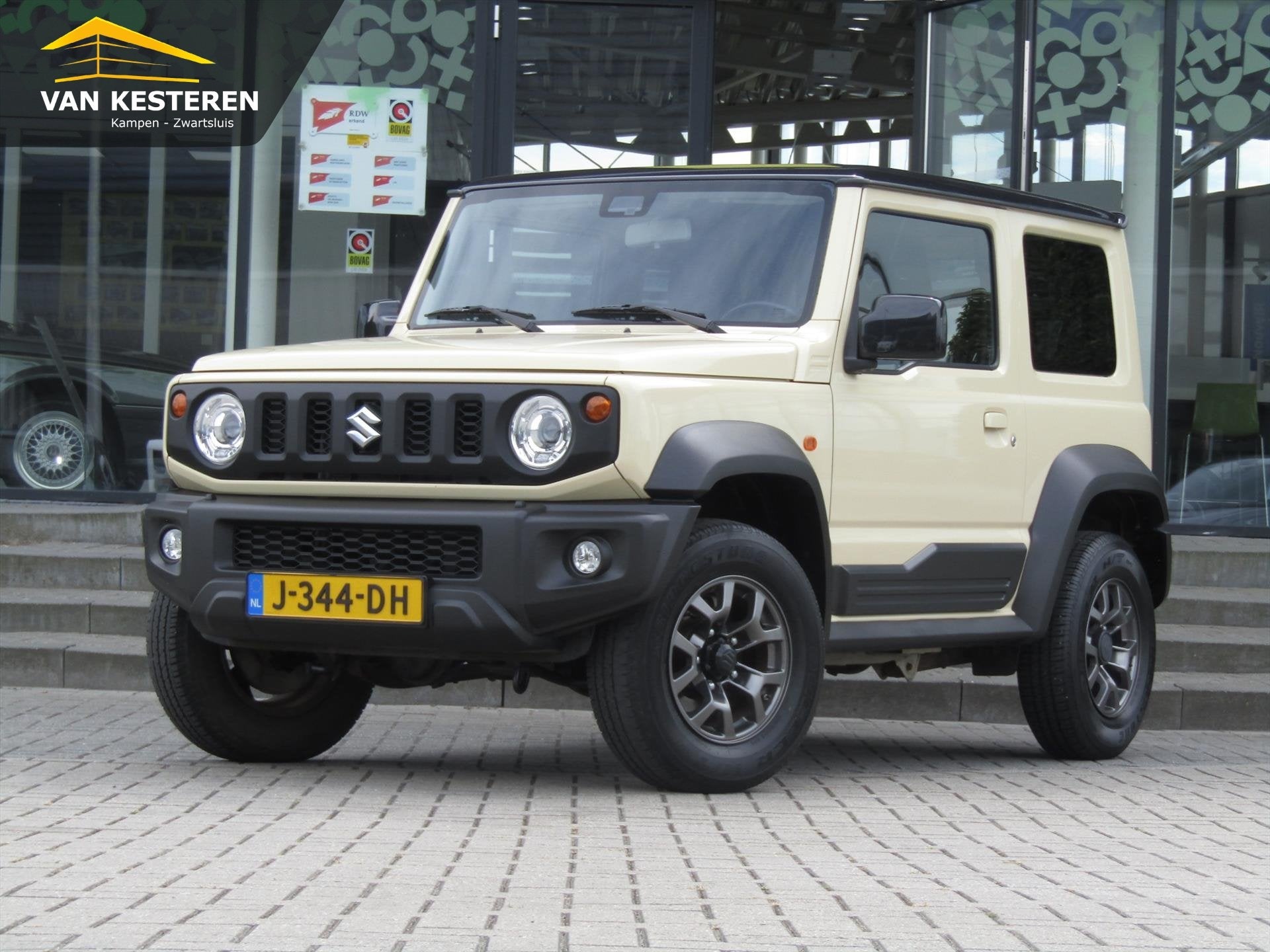 SUZUKI Jimny 1.5L VVT 102pk AllGrip Pro Stijl / 4 Persoons /