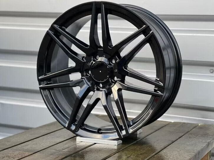 19" MERCEDES V-KLASSE, VITO AMG Look Velgen past op V-VITO