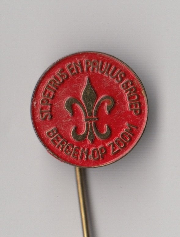 Scouting Bergen op Zoom St. Petrus en Paulus Groep B speldje, Verzamelen, Speldjes, Pins en Buttons, Gebruikt, Niet vindbaar, Niet vindbaar