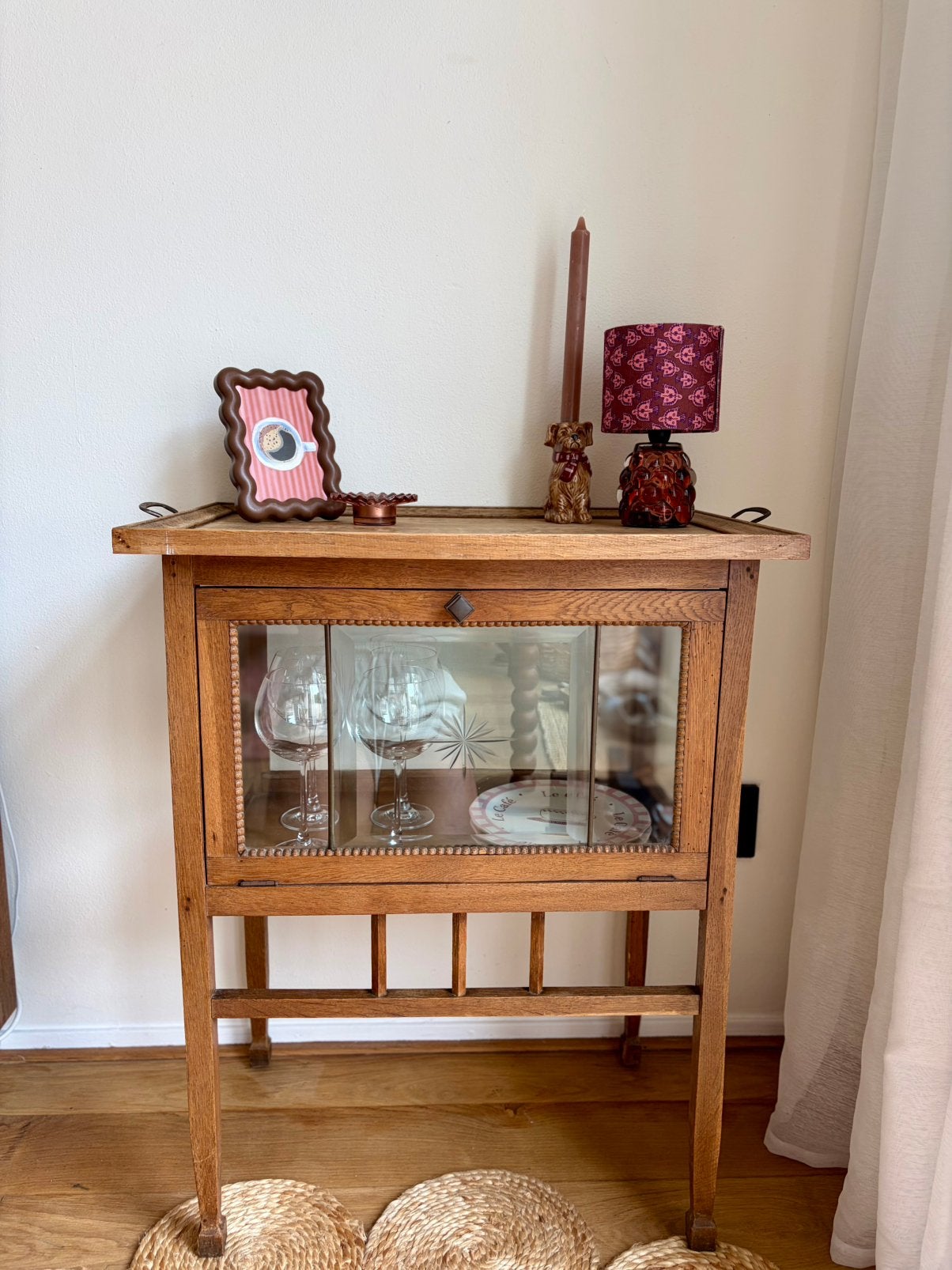 Vintage theekastje met bolletjesrand, Huis en Inrichting, Ophalen, 50 tot 100 cm, Zo goed als nieuw, Minder dan 100 cm