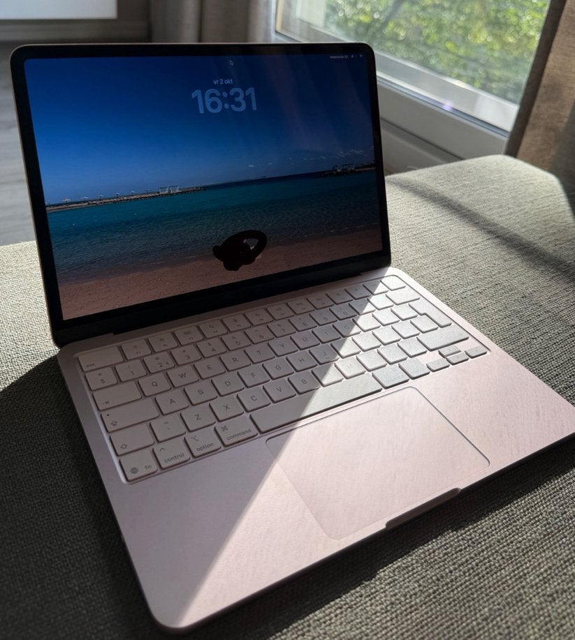 Mcbook NEO rose 256 gb, Ophalen, 8 GB, 13 inch, Zo goed als nieuw