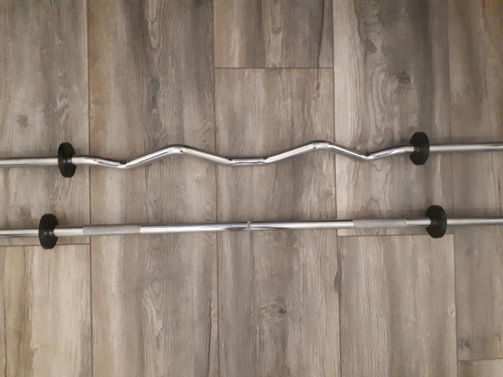 Technogym fitness bar 28mm - straight + curl, Ophalen of Verzenden, Zo goed als nieuw, Overige typen