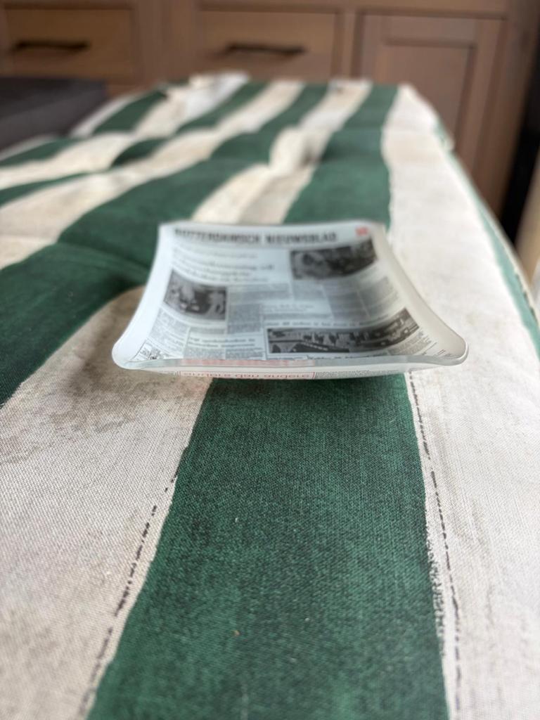 Vintage Rotterdam Nieuwsblad asbak uniek Verzamelobject, Antiek en Kunst, Ophalen of Verzenden