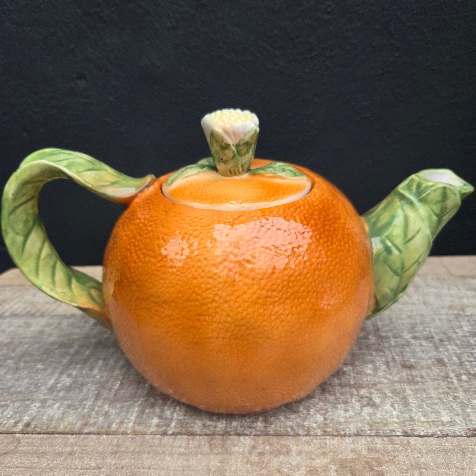 brocante barbotine aardewerk theepot sinaasappel, Ophalen of Verzenden
