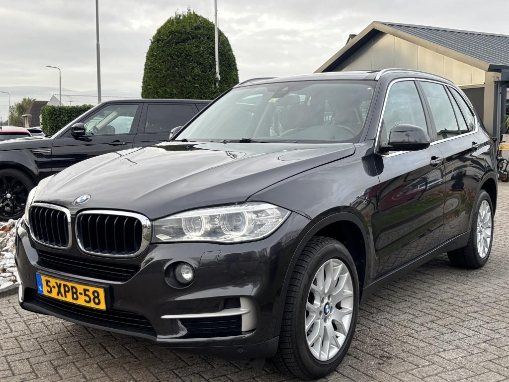 BMW X5 2.5D High Executive 2014 Panoramadak Leer Navi, Auto's, 4 cilinders, 241 €/maand, Diesel, Zilver of Grijs