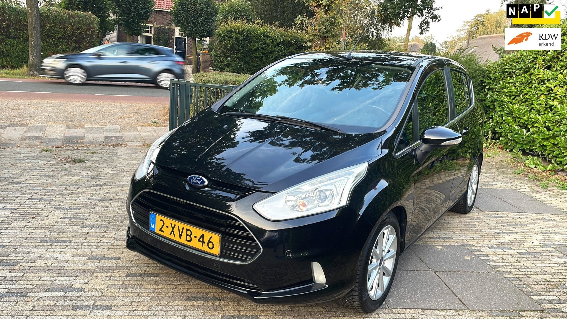 Ford B-Max 1.0 EcoBoost Titanium-Navi-Clima-Cruise-New APK, Auto's, Voorwielaandrijving, Gebruikt, Zwart, Origineel Nederlands